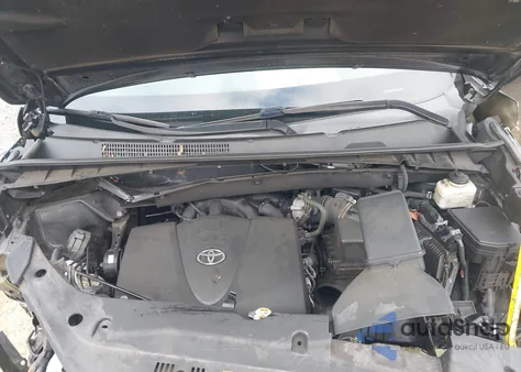 2018 Toyota Highlander Le from USA, damaged, VIN 5TDBZRFH4JS833184